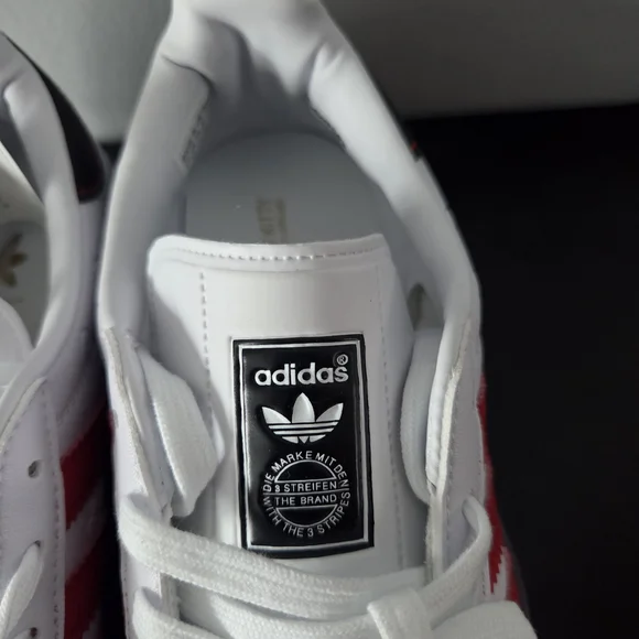 Adidas Hello Kitty 50th Anniversary Gazelle - Picture 3 of 10